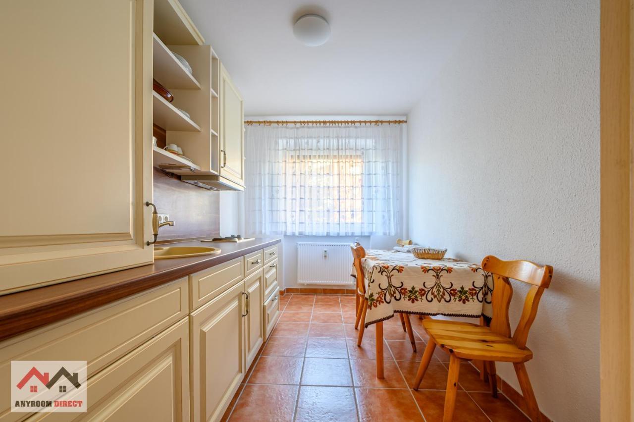 Anyroomdirect Private Apartments Near Hannover Exhibition Room Agency Exterior photo